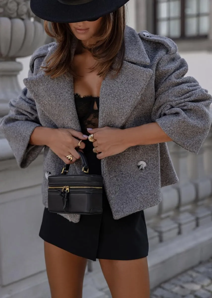 chouyatou Women's Cropped Wool Coat Notch Lapel Blazer Jacket Business Casual Winter Wool Blend Pea Coat