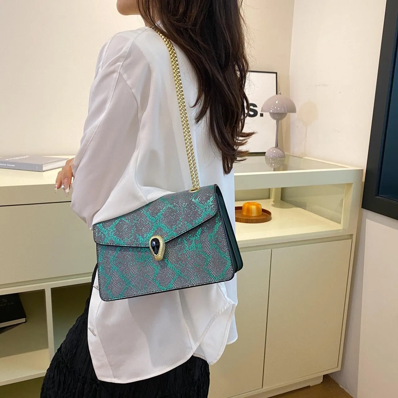 Crossbody Bags for Women Snake Printed Chain Shoulder Bags Trendy Handbags Clutch Purses