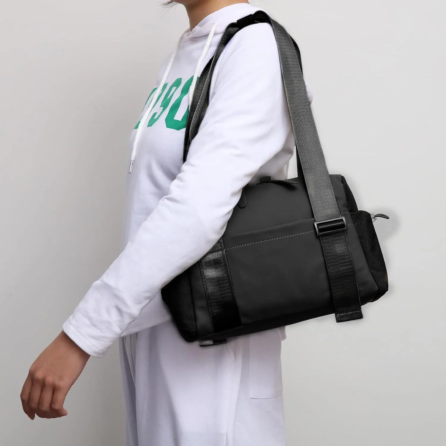 Didida Small Gym Bag for Women Girls,Waterproof Mini Gym Bag with Wet Compartment,Small Duffle Bag for Workout Sport Travel Weekender,Black