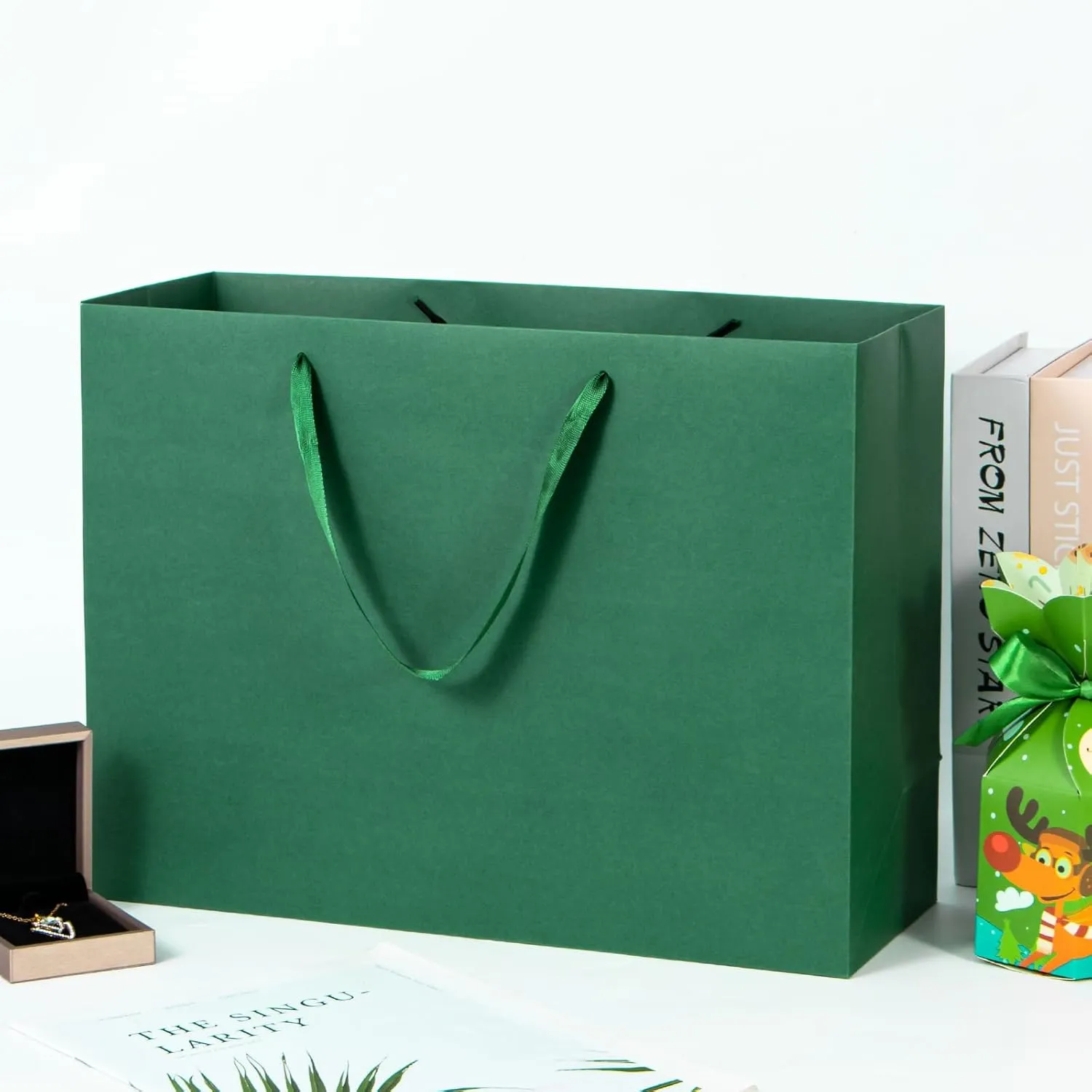 driew Large Green Gift Bags, 12 Pack Extra Large Dark Deep Green Gift Bag Ribbon Handles Heavy Duty Paper Gift Bags 15.8x5.9x12 inches Party Gift Bags for Shopping, Pakcing,Retail