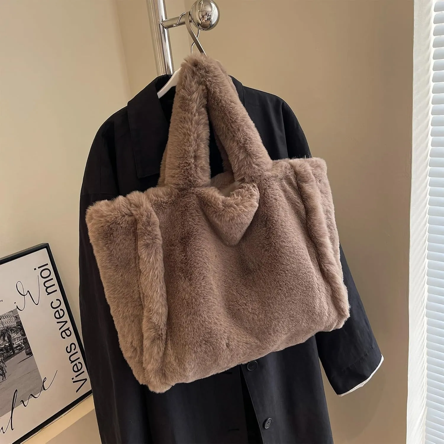 Fluffy Tote Bag Large Fur Purses for Women Winter Fuzzy Totes Furry Shoulder Handbag Plush Bags