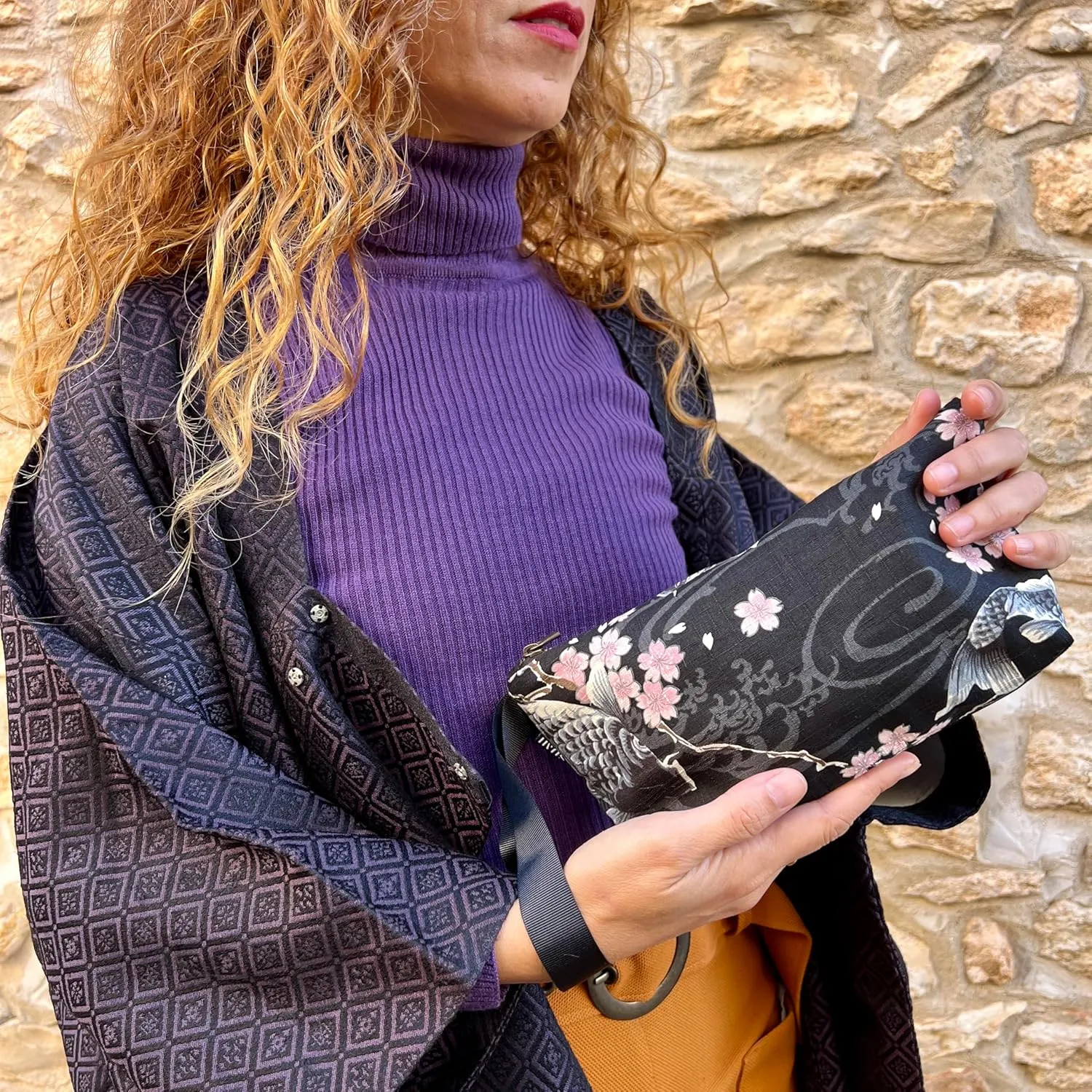 Japanese Style Handbag, Versatile Women's Wristlet Bag, 9.5 x 6.7 in. Zipper, Traditional Japanese Print