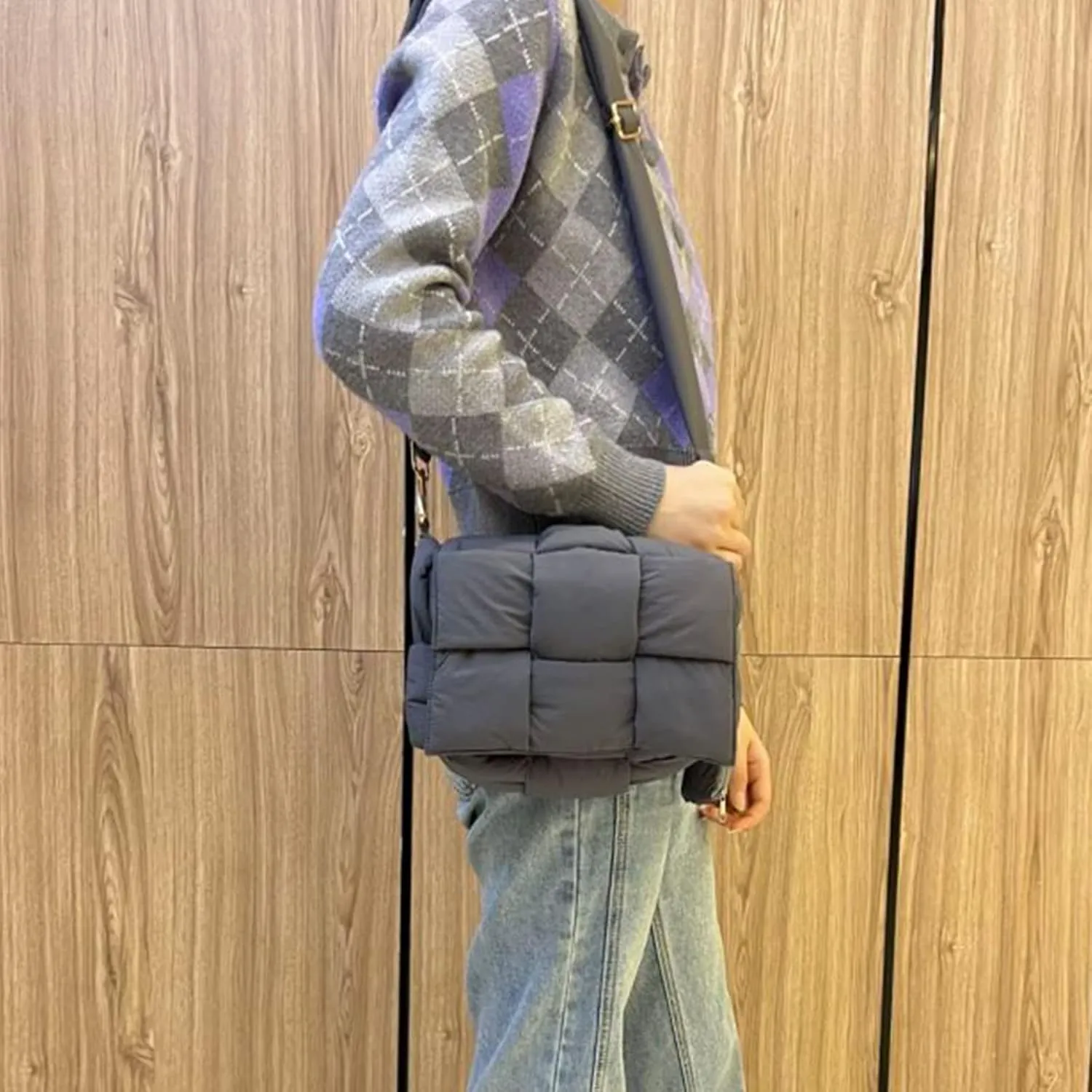 NAARIIAN Puffer Crossbody Bag for Women, Lightweight Puffy Shoulder Bags with Adjustable Strap,Quilted Woven Purse Hobo Bag