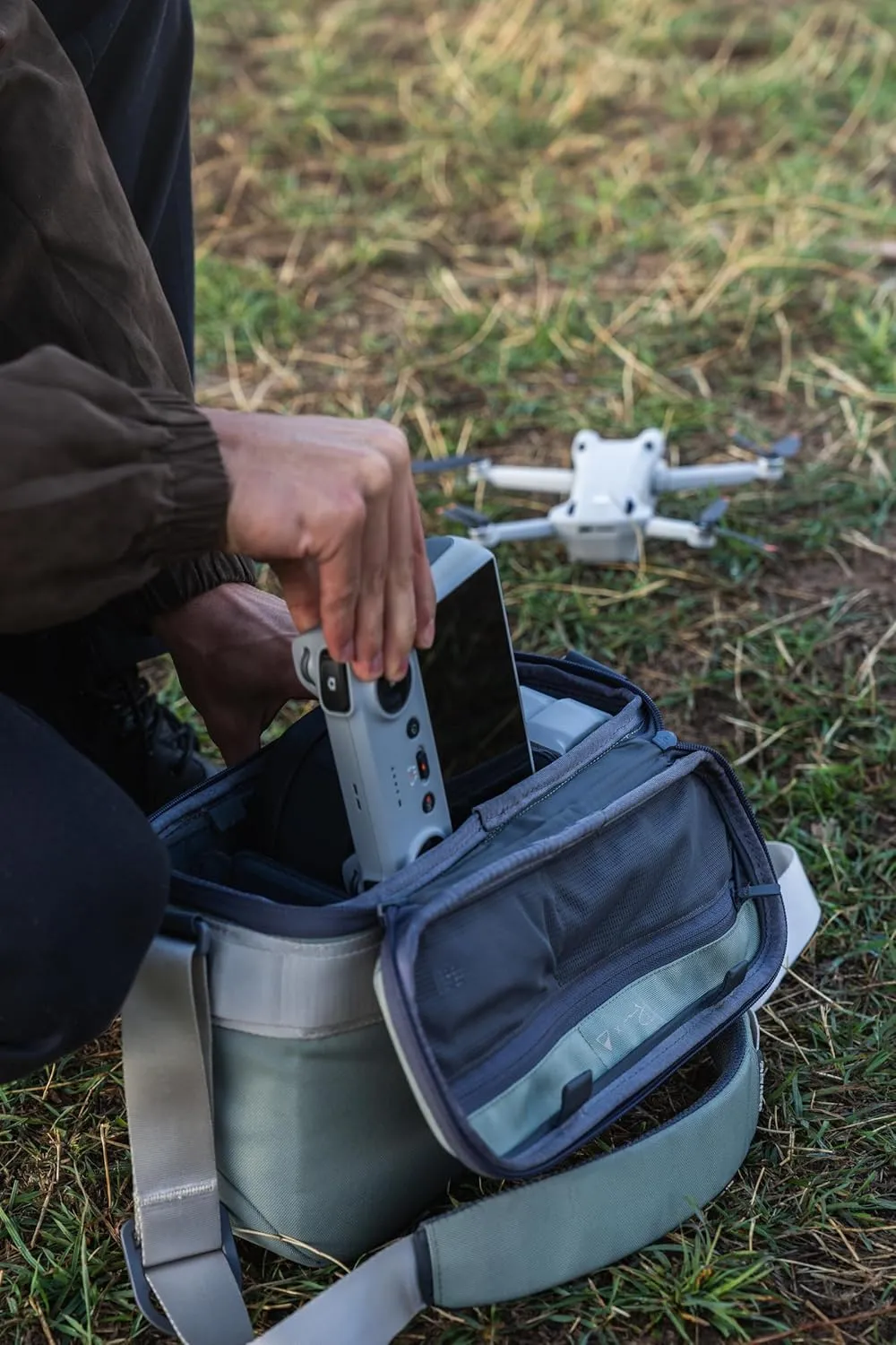 NOMATIC Luma Camera Sling 12L - Sling Bag Designed by Peter McKinnon - Camera Bag for Photographers (Sage)
