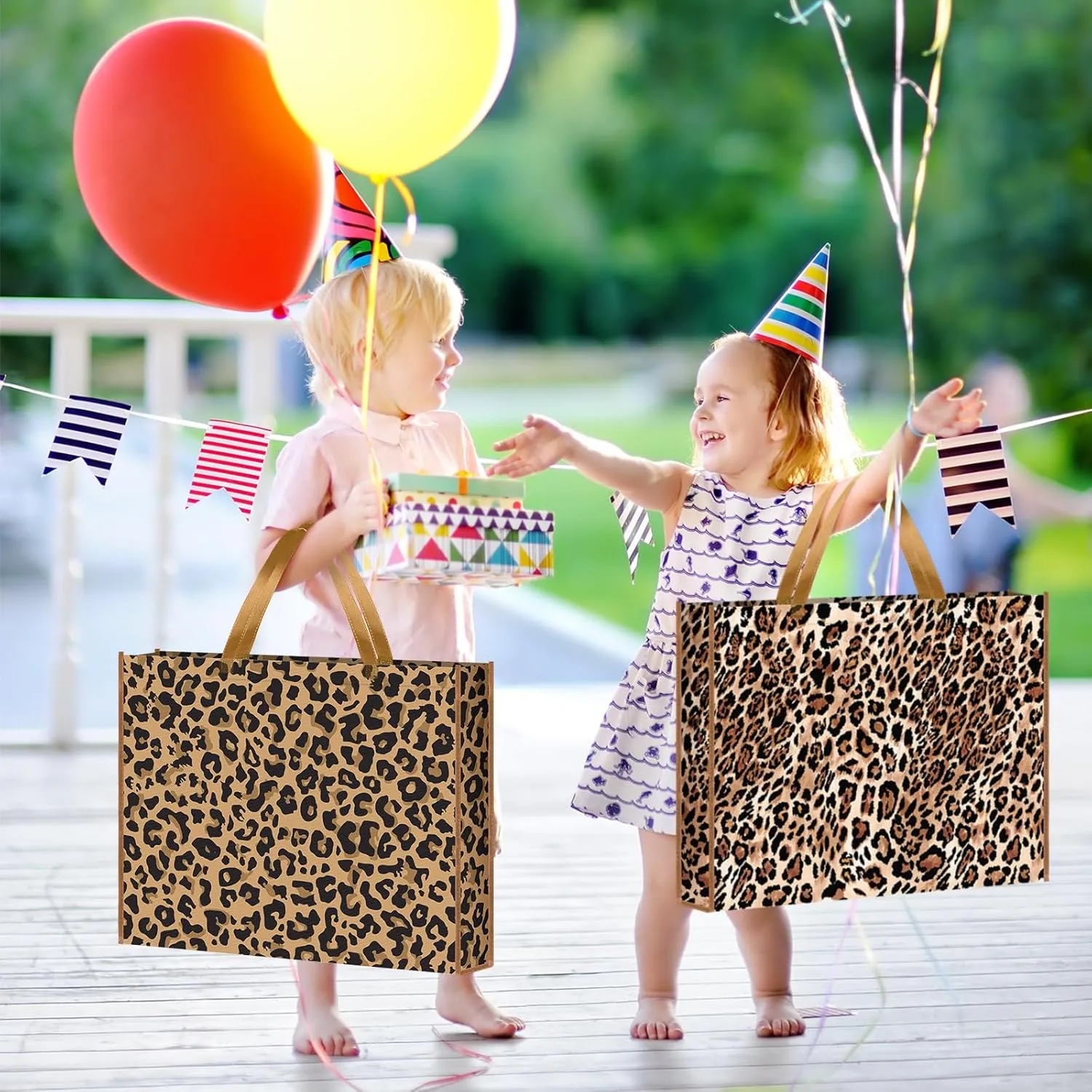 PerKoop 4 Pcs Extra Large Leopard Gift Bags 20 x 16 Inch Jumbo Bag Reusable Non Woven Gift Bags for Jungle Party Favor