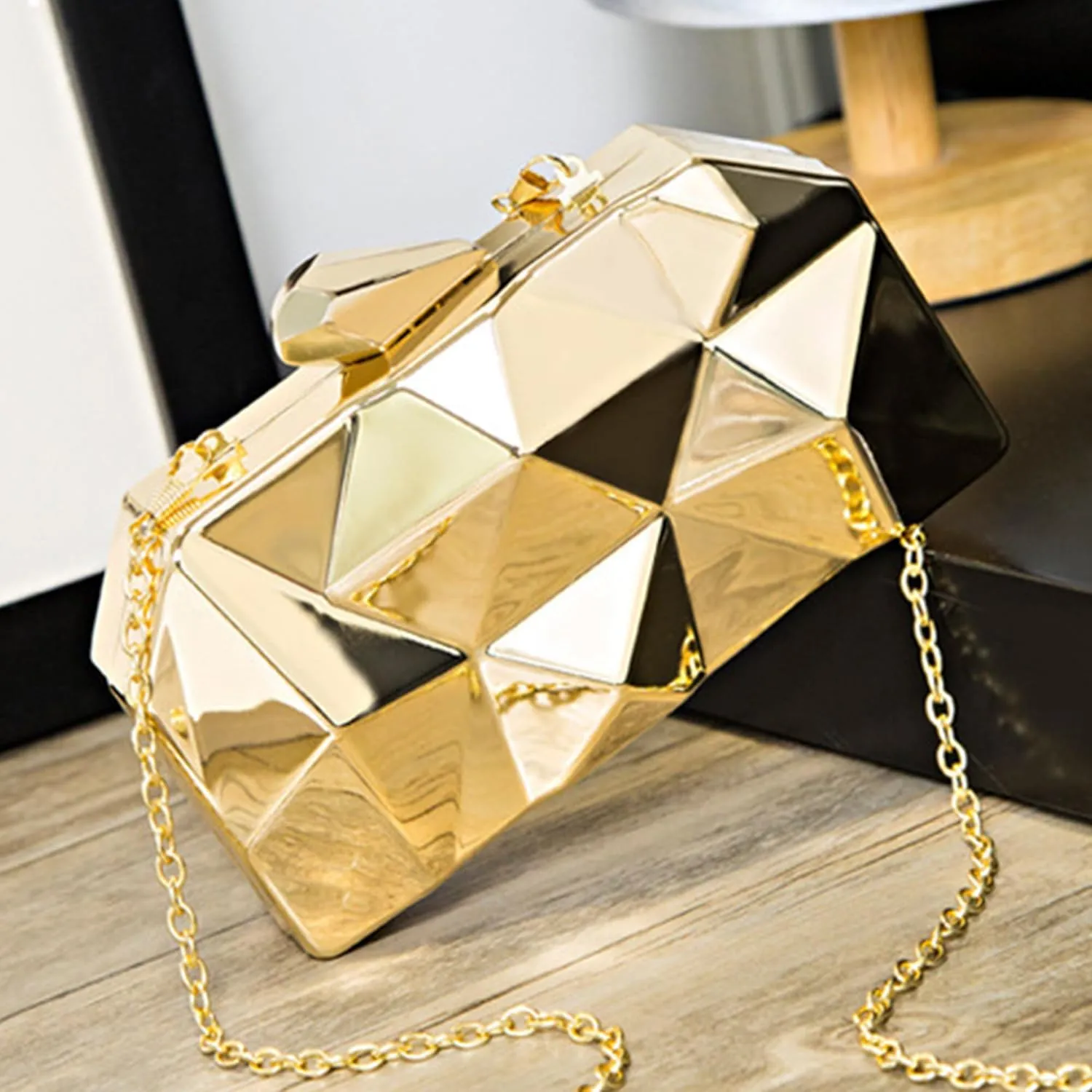 Reberomantic Women Lattice Pattern Metal Handbag Chain Geometric Evening Clutch Purse