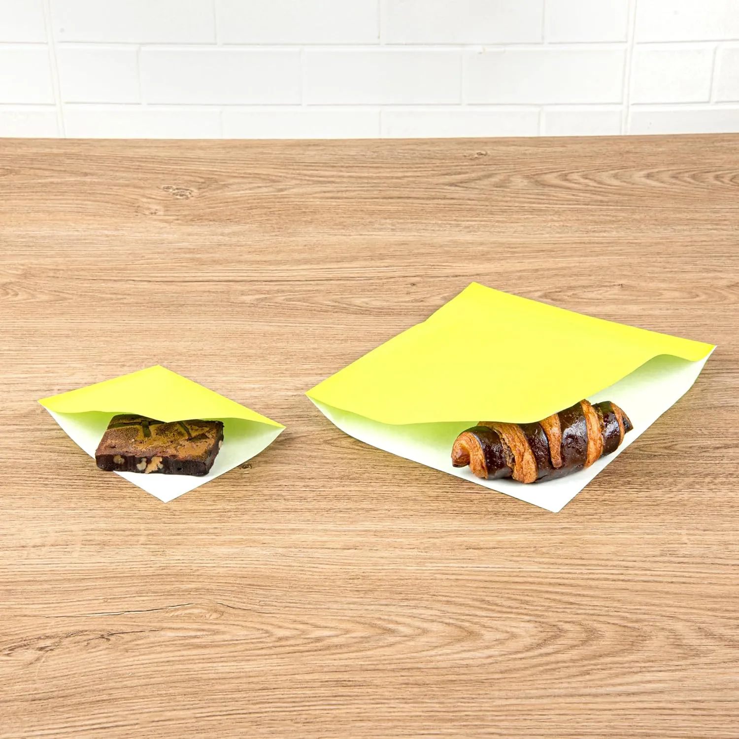 Restaurantware Bag Tek 10 x 9 Inch Double Open Bags 100 Large Deli Paper Sheets - Disposable Greaseproof Green Paper Deli Wrap Liners For Snacks Cookies And More