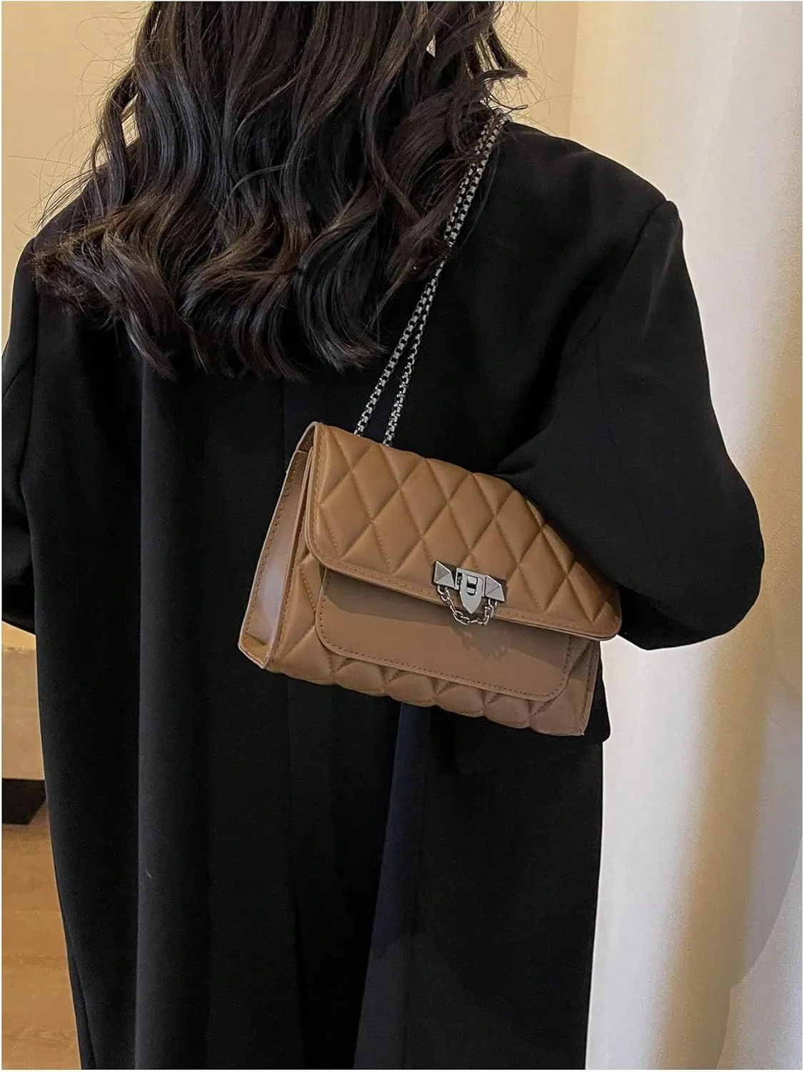SHENHE Women's Quilted Leather Shoulder Bag Buckled Clutch Purse Small Crossbody Bags with Chain
