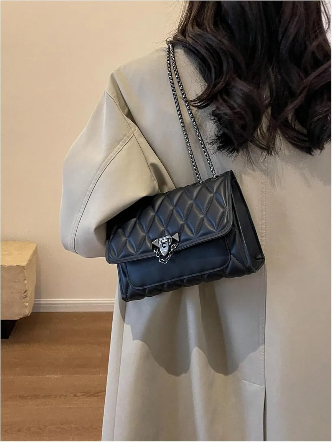SHENHE Women's Quilted Leather Shoulder Bag Buckled Clutch Purse Small Crossbody Bags with Chain