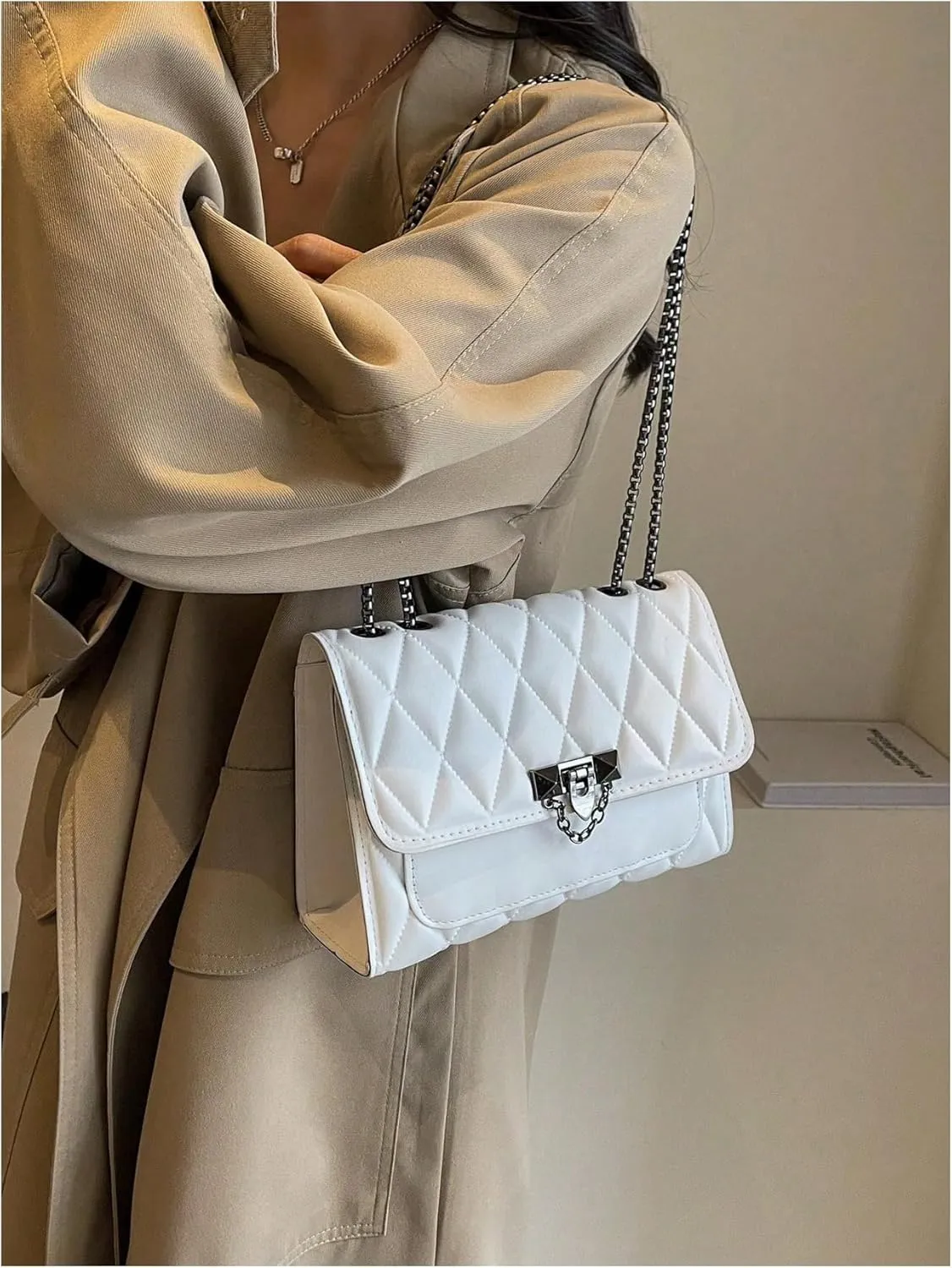 SHENHE Women's Quilted Leather Shoulder Bag Buckled Clutch Purse Small Crossbody Bags with Chain