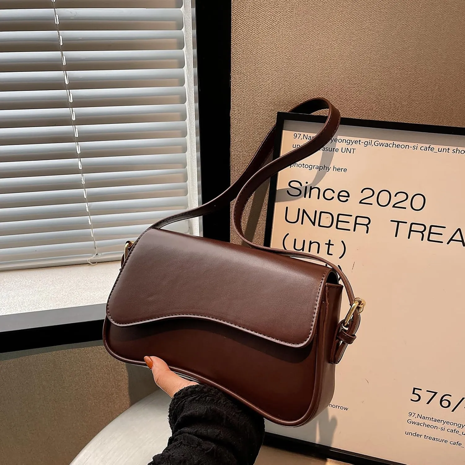 Shoulder Bag for women Y2K Crossbody Vegan Leather Purse Straps Retro Clutch Hobo Hadbags with 2 Removable