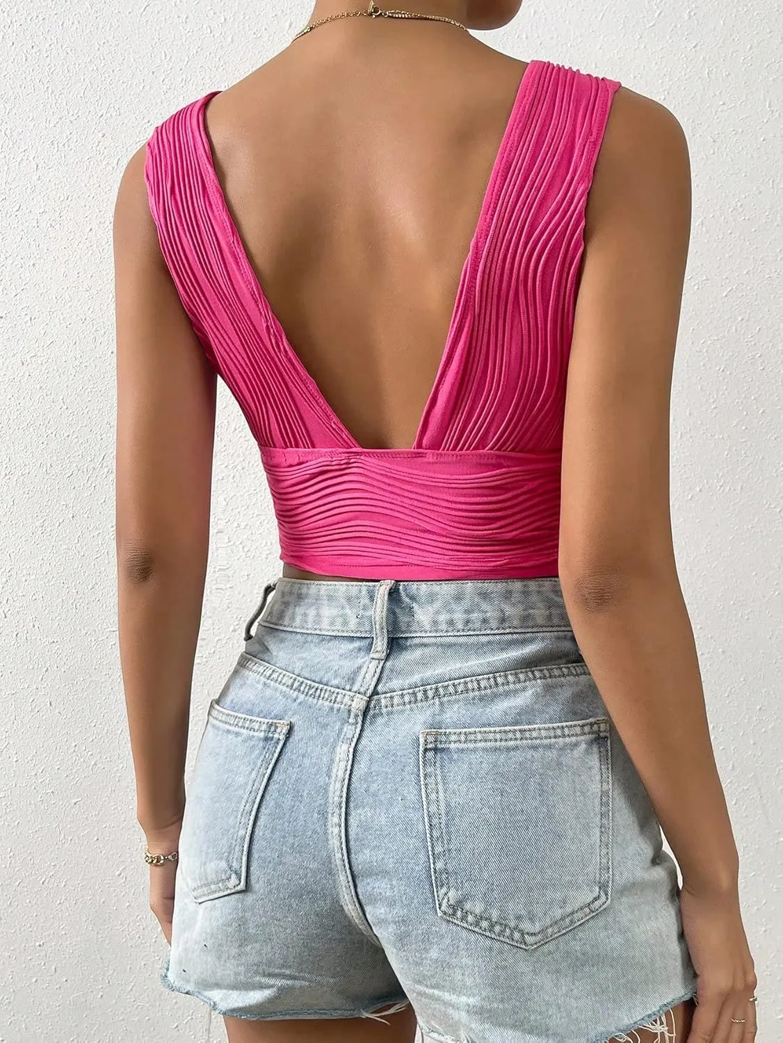 SweatyRocks Women's Solid Deep V Neck Backless Crop Top Sleeveless Slim Fit Textured Tank Top Summer