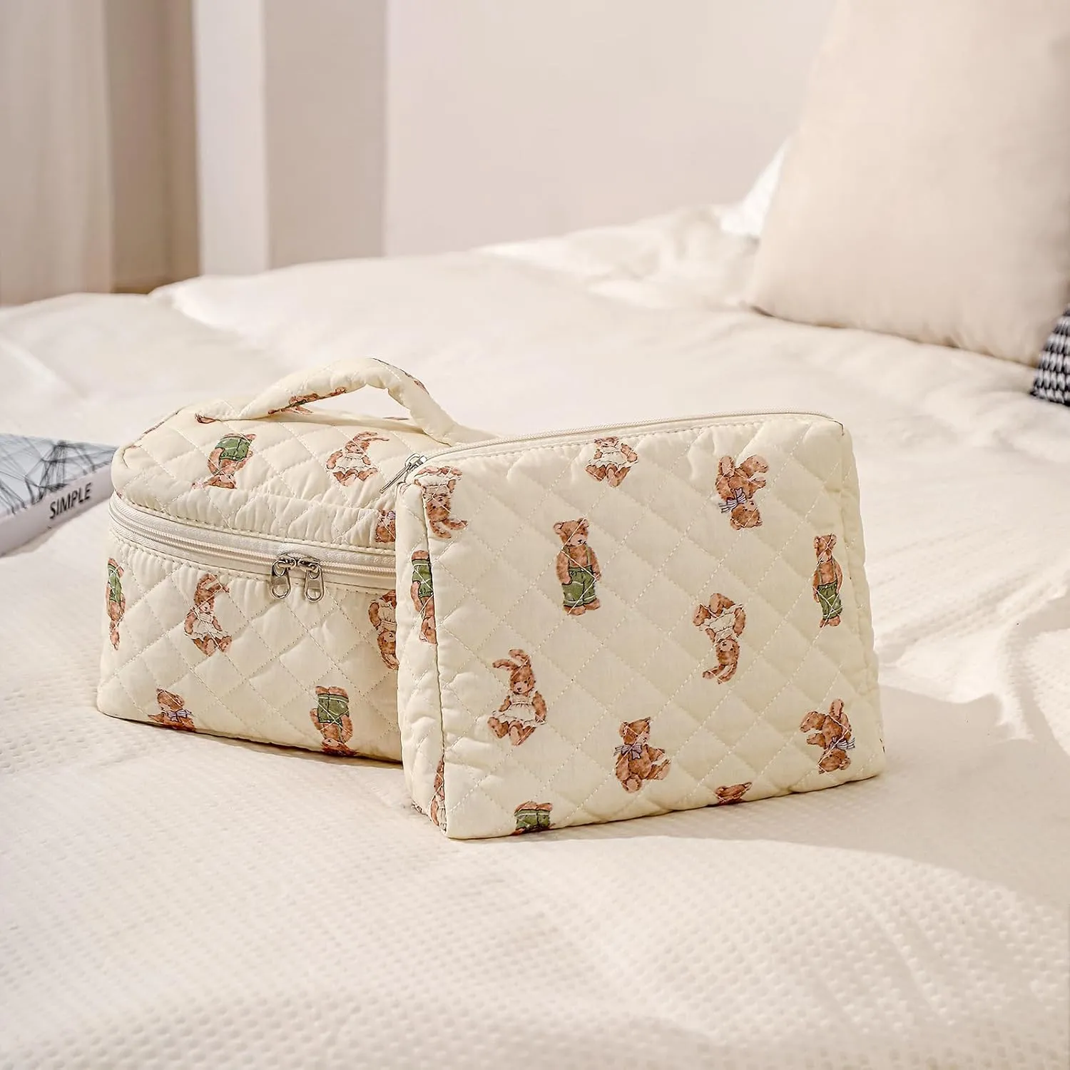 uekeboag 2 pcs Large Floral Quilted Makeup Bag Set for Women, Cotton Quilted Big Cosmetic Bag, Coquette Aesthetic Cute Travel Toiletry Bag