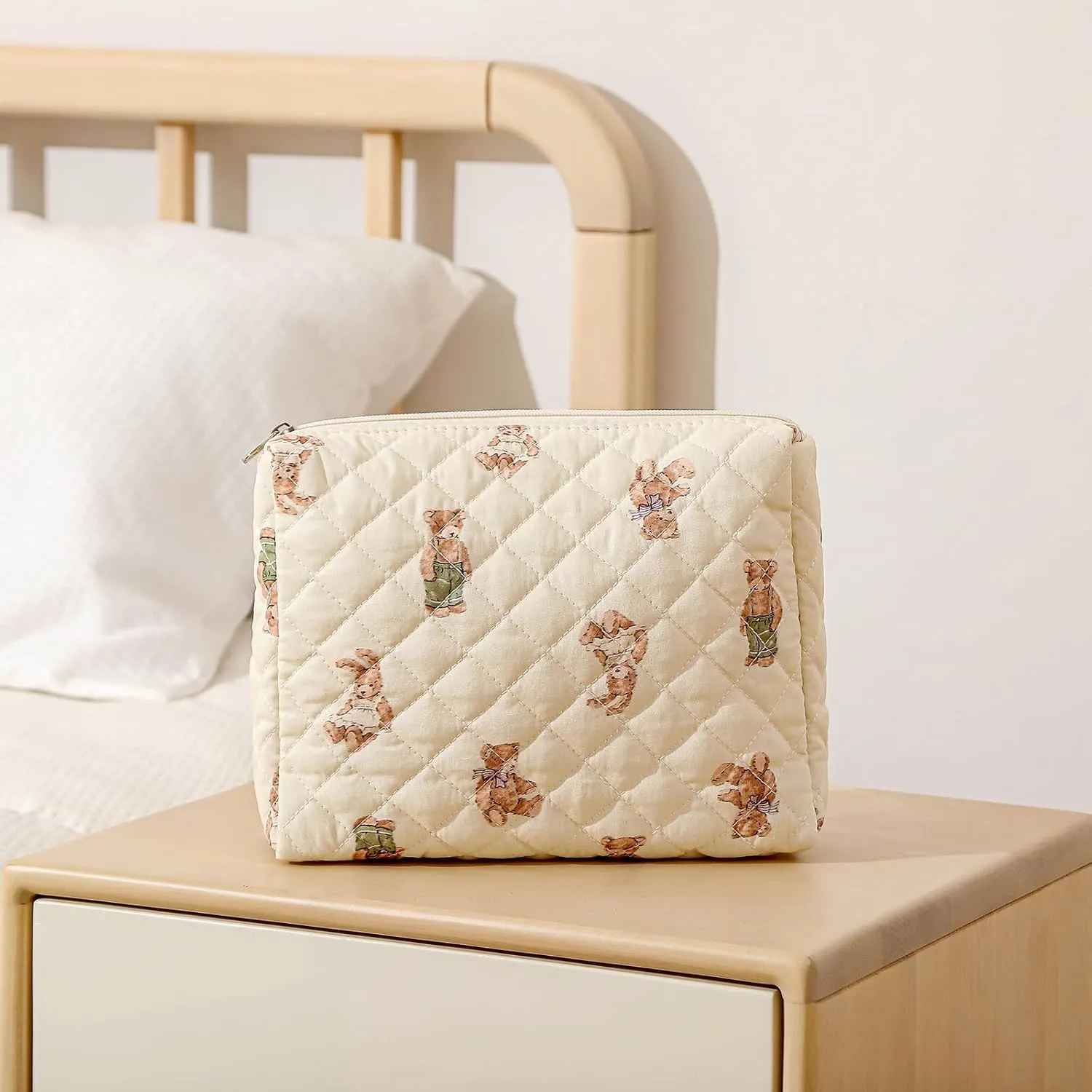 uekeboag 2 pcs Large Floral Quilted Makeup Bag Set for Women, Cotton Quilted Big Cosmetic Bag, Coquette Aesthetic Cute Travel Toiletry Bag