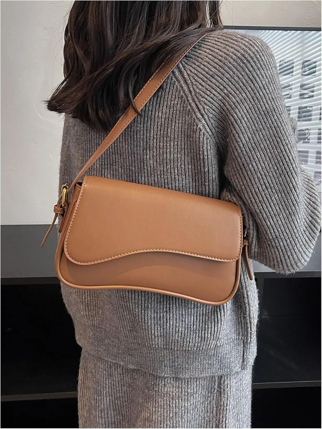 Verdusa Women's Leather Shoulder Bag Clutch Purses Trendy Hobo Crossbody Handbags Y2K Saddle Flap Underarm Purse